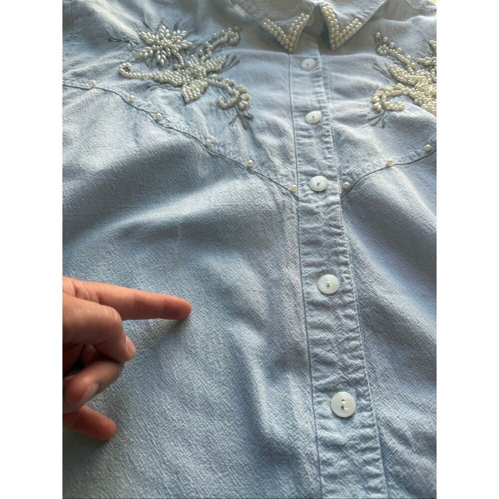 Vintage 80’s Jane Ashley light blue beaded and embroidered button-down shirt - Picture 9 of 12